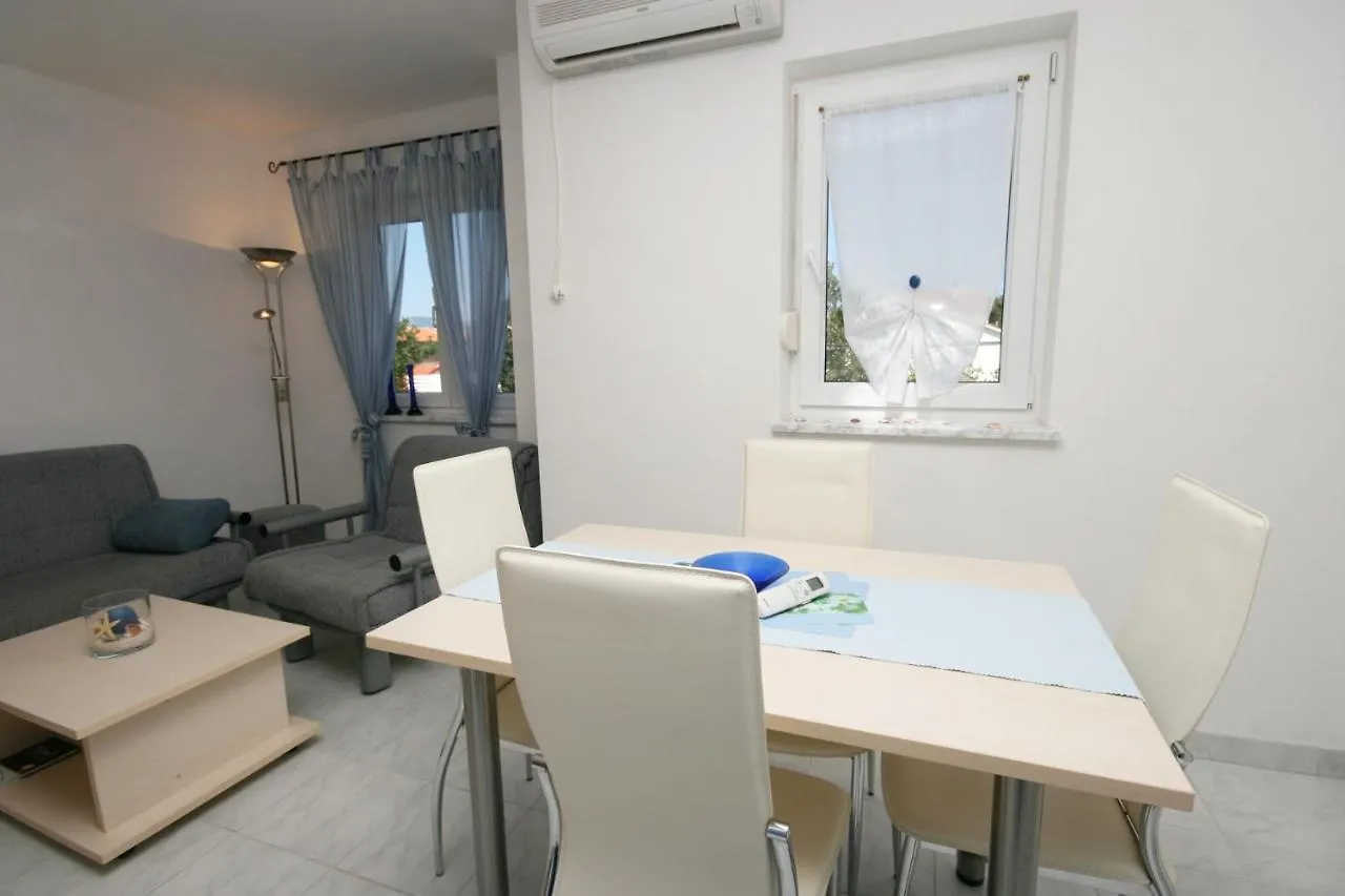 Apartment Pinezici 5464D  Pinezici (Krk)